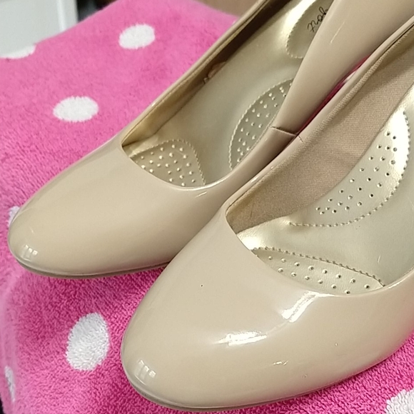 💥5 for$20💥 Deflex Comfort Patent leather pumps - Picture 4 of 4